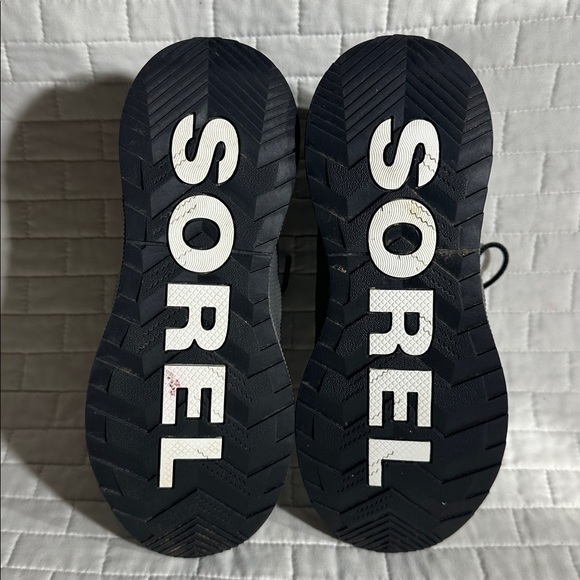 Sorel Women's Out N About III Classic Waterproof Boot in black - Picture 7 of 7